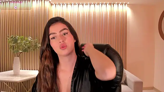 Chat +18 de PaulinaSantos_ ao vivo