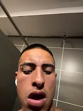 XXX chat uživo modela willclayy