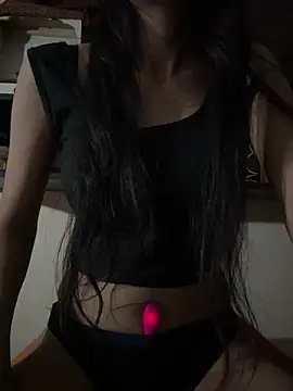 LuxeAura's Live XXX Chat