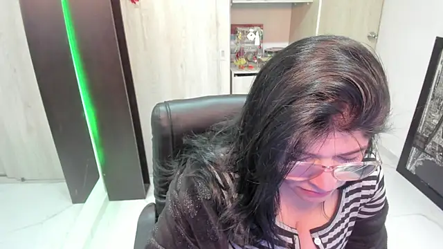 BellaFlaming Obrolan Langsung XXX