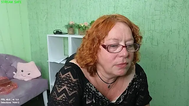 Chat +18 de Fara_Flutte ao vivo