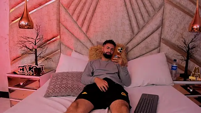 AndrewCrooss – Naživo XXX chat