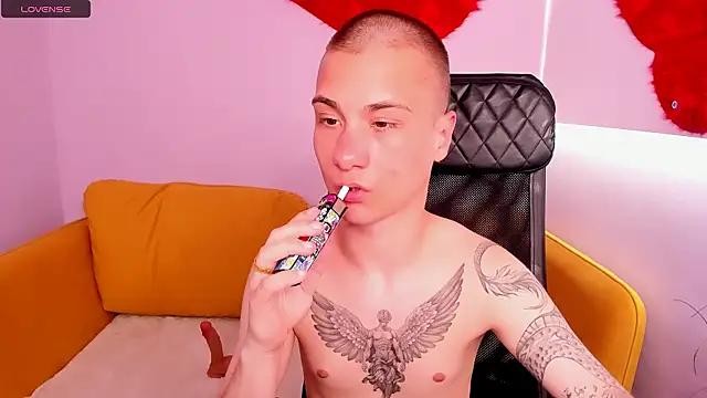 Mel_Fizz's Webcam Show