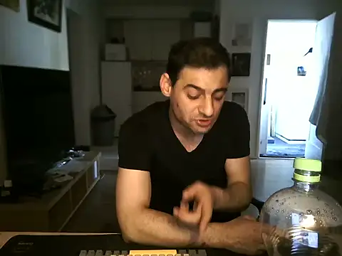 XXX chat uživo modela mihaimichael