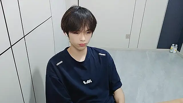 T2028T Live XXX-Chat