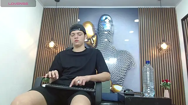 Živý XXX chat AlejoBussnek
