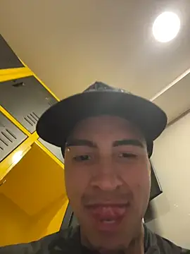 willclayy's Live XXX Chat
