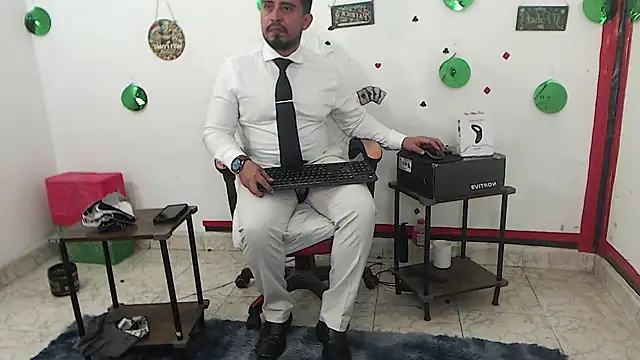 KalethBigDick Chat XXX in diretta