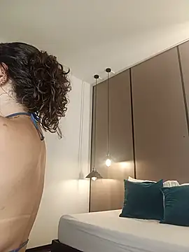 צ'אט XXX בשידור חי של lilly_ass_
