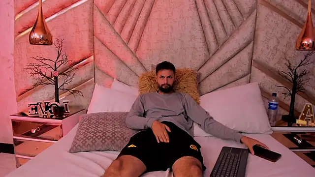 AndrewCrooss Live XXX Chat