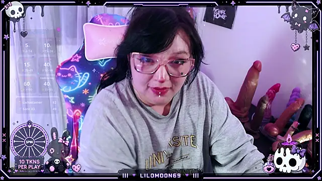 Chatroom XXX en direct de LiloMoon69