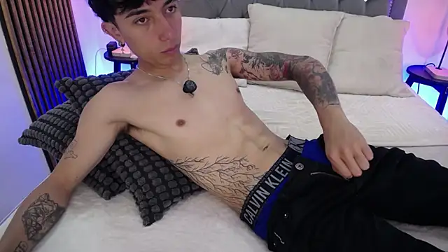 Aiden_Rivers_: απευθείας συνομιλία ΧΧΧ