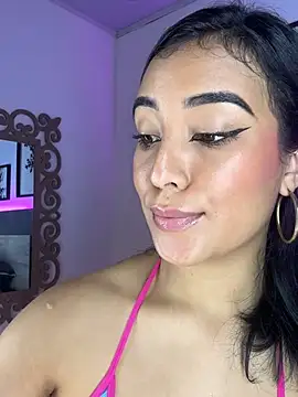 Jenifer_LuxのライブXXXチャット