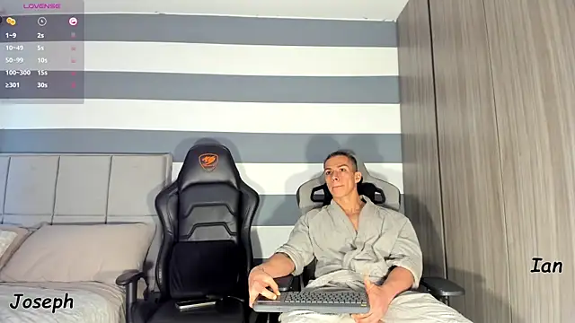 Chatroom XXX en direct de FriendsInSins