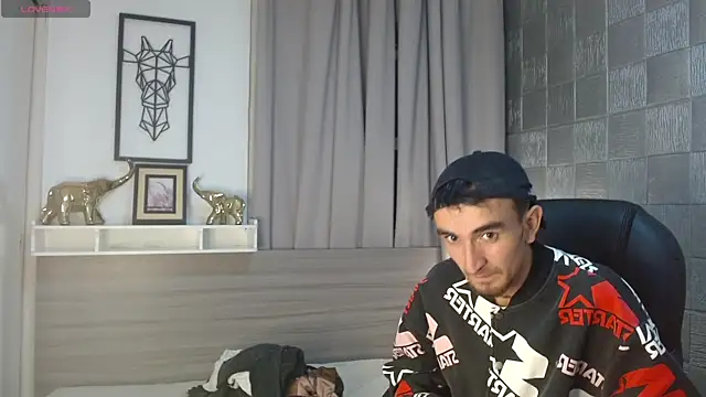 Chat XXX Live MykeCastle