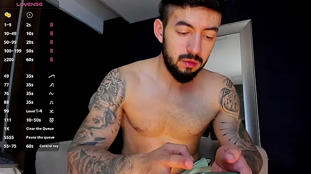 MarkWalker__ XXX чат на живо