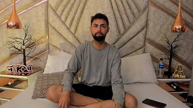 Chat XXX en directo de AndrewCrooss