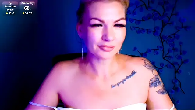 Madonna_Firen Live XXX chat