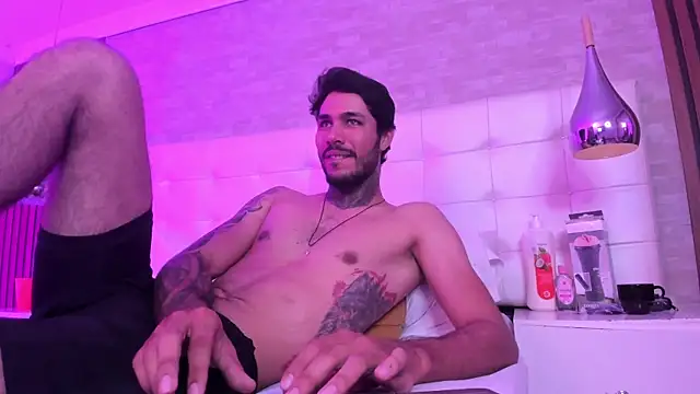 JacksonGreenn Live XXX Chat