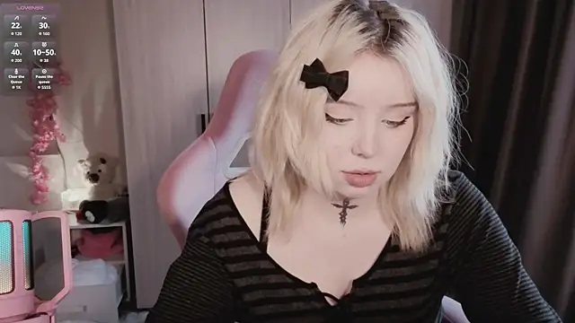צ'אט XXX בשידור חי של yumi_charm