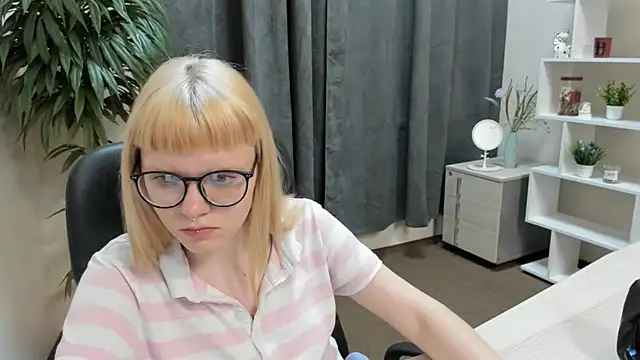 VanitaHymas' Live XXX Chat