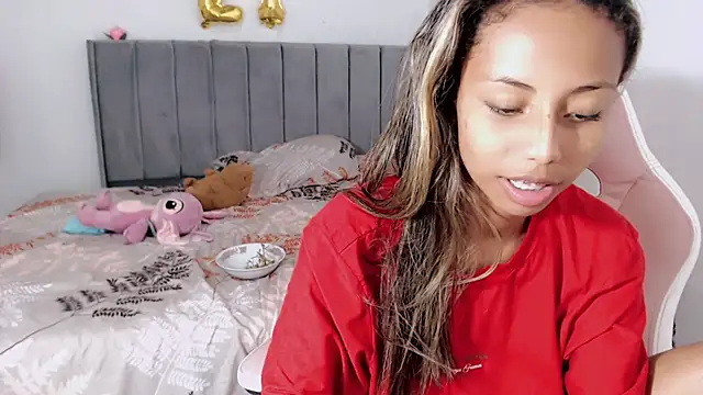 linda_brown_'s Live XXX Chat