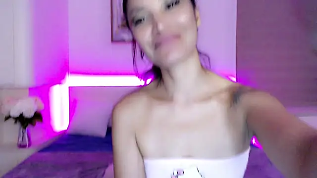 צ'אט XXX בשידור חי של Ohmy_Linda