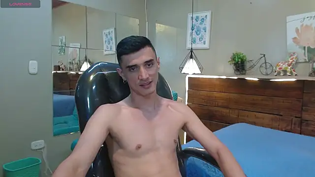FelipeFriendly élő XXX-chatje