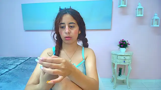 دردشة scarlett_clyde الجنسية المباشرة