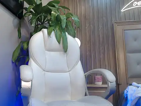 Colby_driscoll live XXX chat