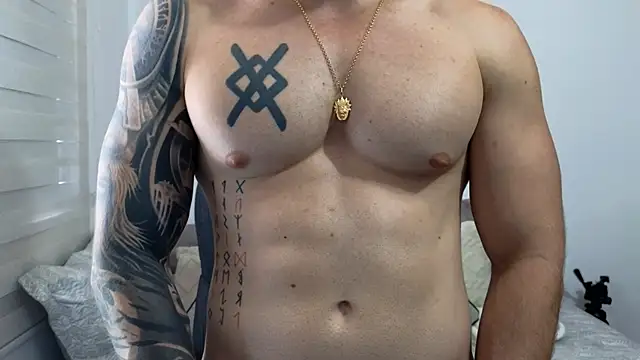XXX chat uživo modela Isaac_Carter