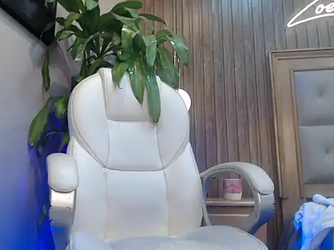 Chat +18 de Colby_driscoll ao vivo