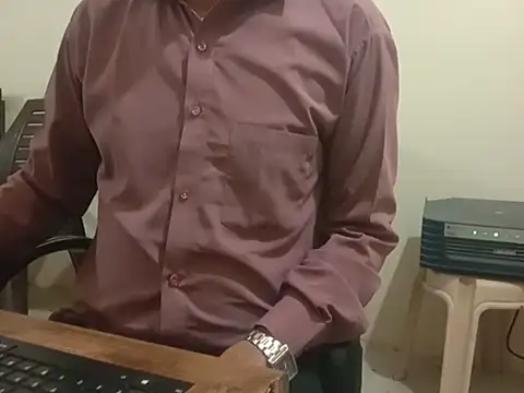 biger_top Adlı Modelin Canlı XXX Sohbeti