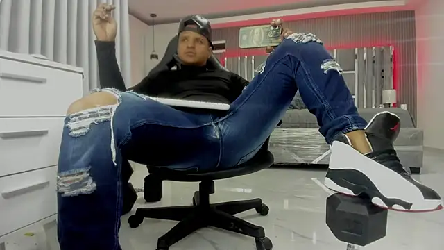 Chat XXX ao vivo de master_leather