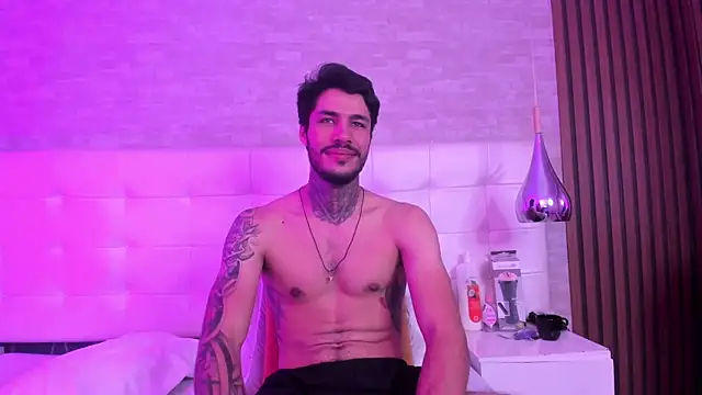 JacksonGreenn Chat XXX in diretta