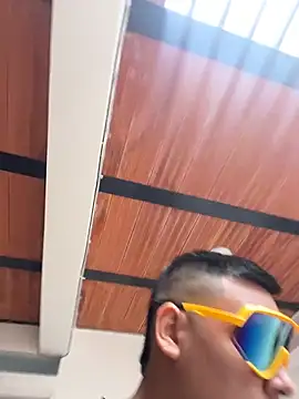 Chat soba uživo modela Cristopher_0
