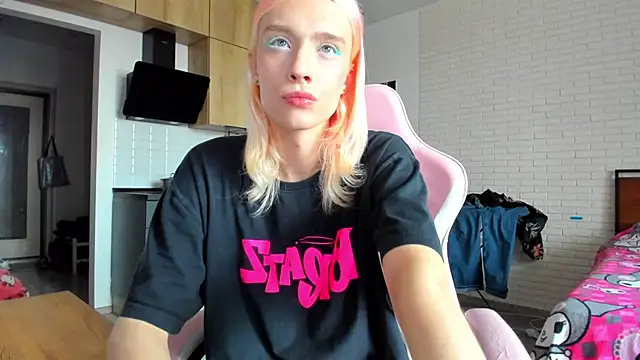 _Alice_Kitty Live XXX Chat