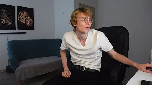 Živý XXX chat Dave_Redmond