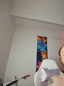 Bennuluspeach_'s Live XXX Chat