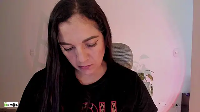urcute_kitten – Live XXX-chat