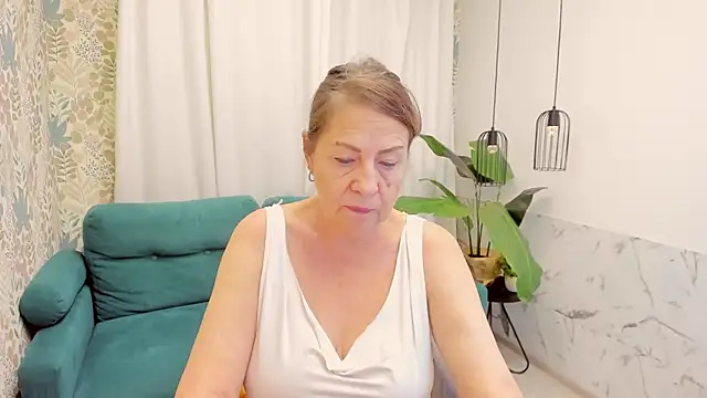 LindaPassionate's Live XXX Chat