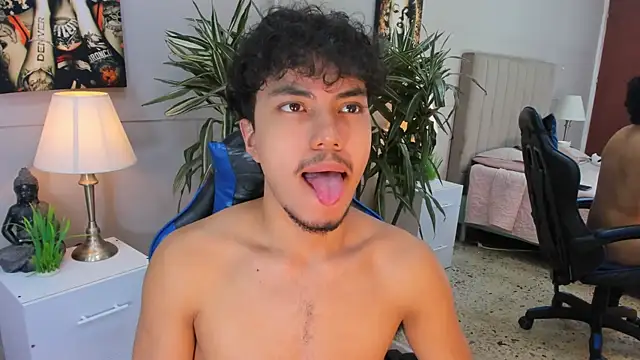 Chat +18 de kai_storn ao vivo