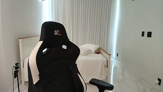 Živý XXX chat upssnowy