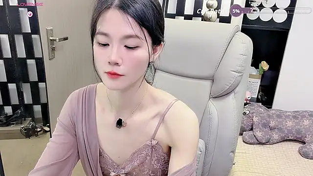Yueyue-MM Adlı Modelin Canlı XXX Sohbeti