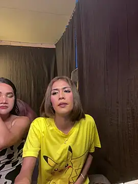 Bomb_Maddy XXX чат на живо