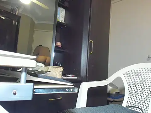 Chat +18 de Angelchezcka ao vivo