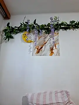 Chat +18 de Nika_aa ao vivo