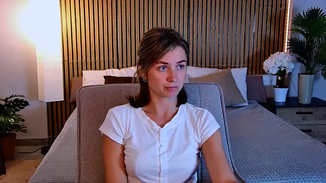 EmeraldGlow – Naživo XXX chat