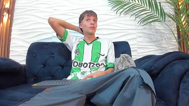 Pavo_tvn Webbikameraesitys
