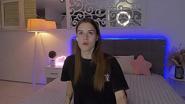 Czat XXX na żywo – LuisaClover